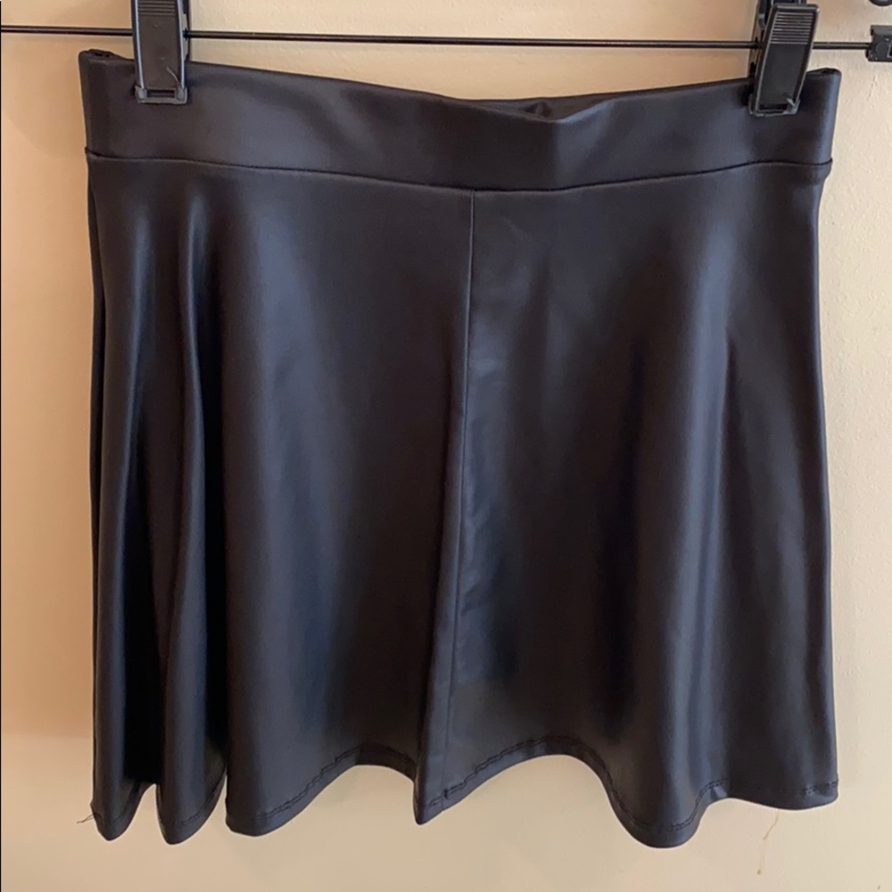 Forever 21 Faux Leather Skirt Size Small